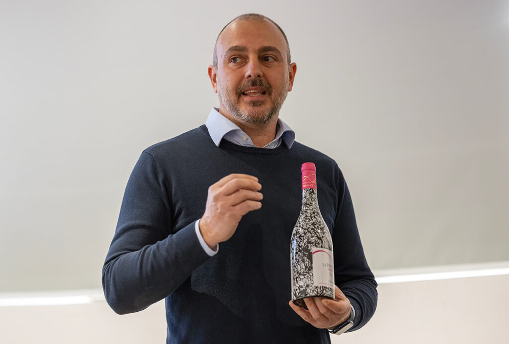 Agenzia di Comunicazione Publifarm | Pure Creative Agency La Pettegola Limited Edition 2023 presentata a Milano 1
